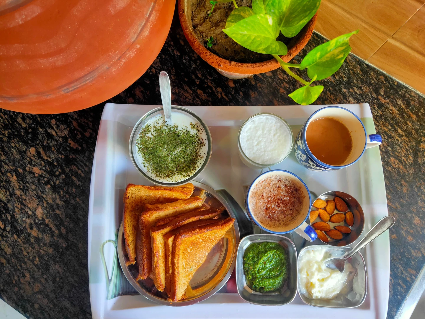 भारतीय नाश्ते की मेज़